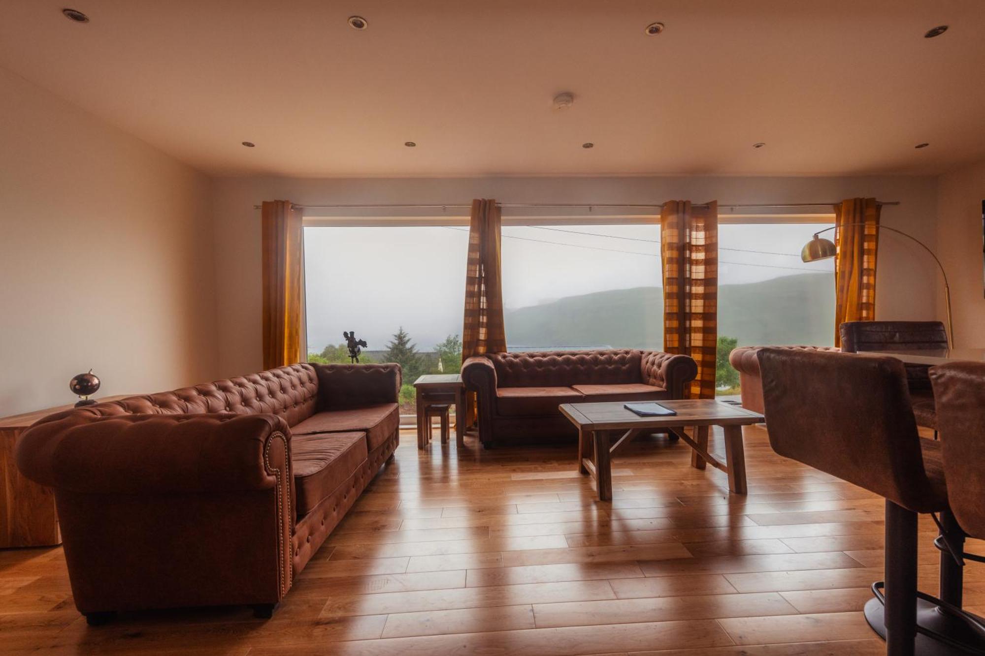 Luxury Cottage With Stunning Views By Fairy Pools 4 Carbost  Kültér fotó