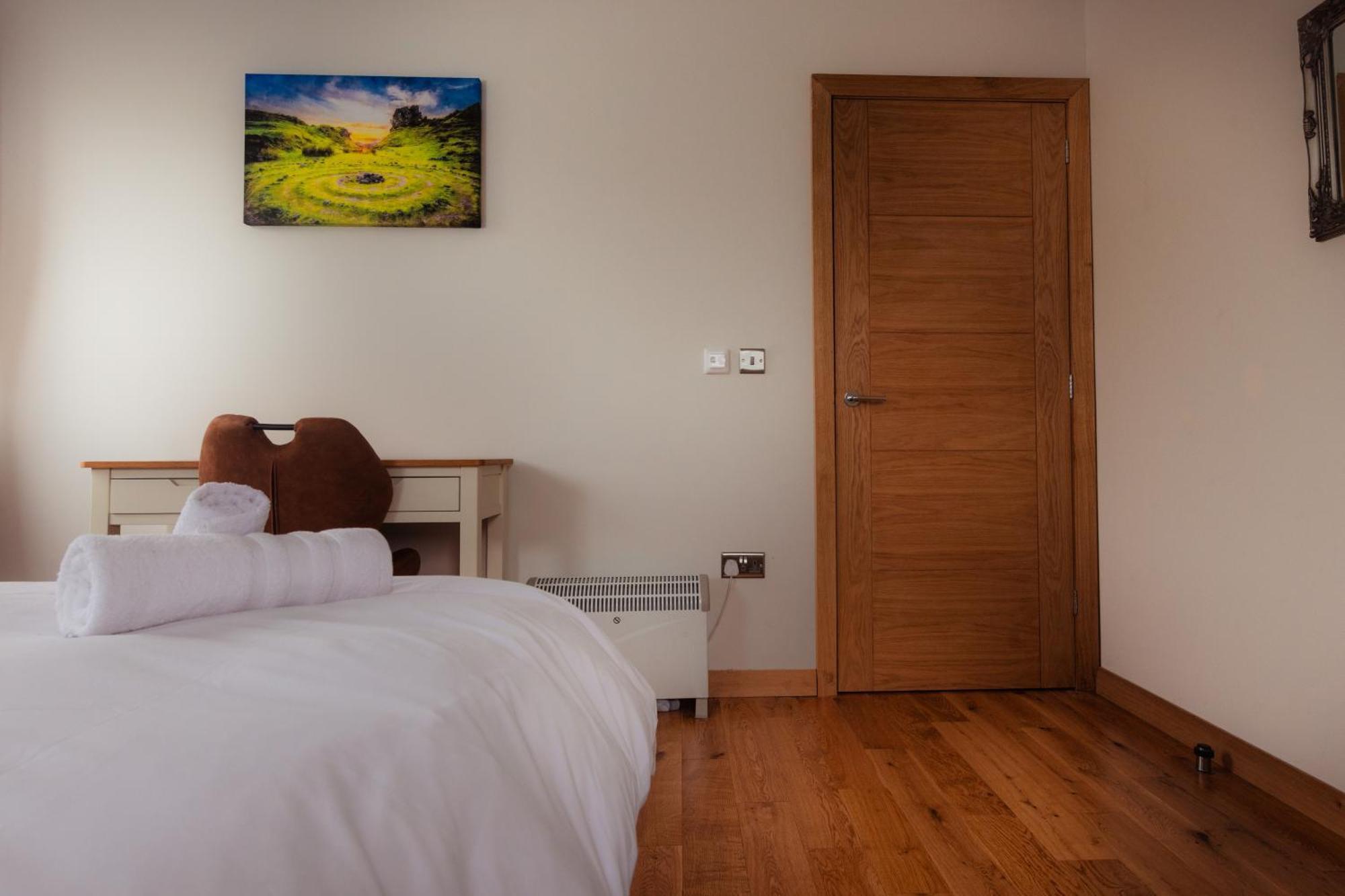 Luxury Cottage With Stunning Views By Fairy Pools 4 Carbost  Kültér fotó